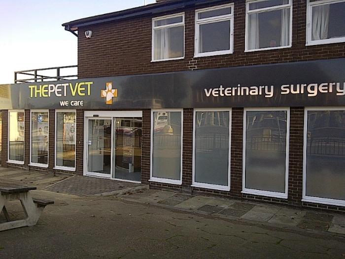 The Pet Vet - Signs Doncaster