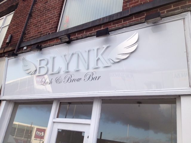 Shop Front Signs: What Are Your Customers Looking For?